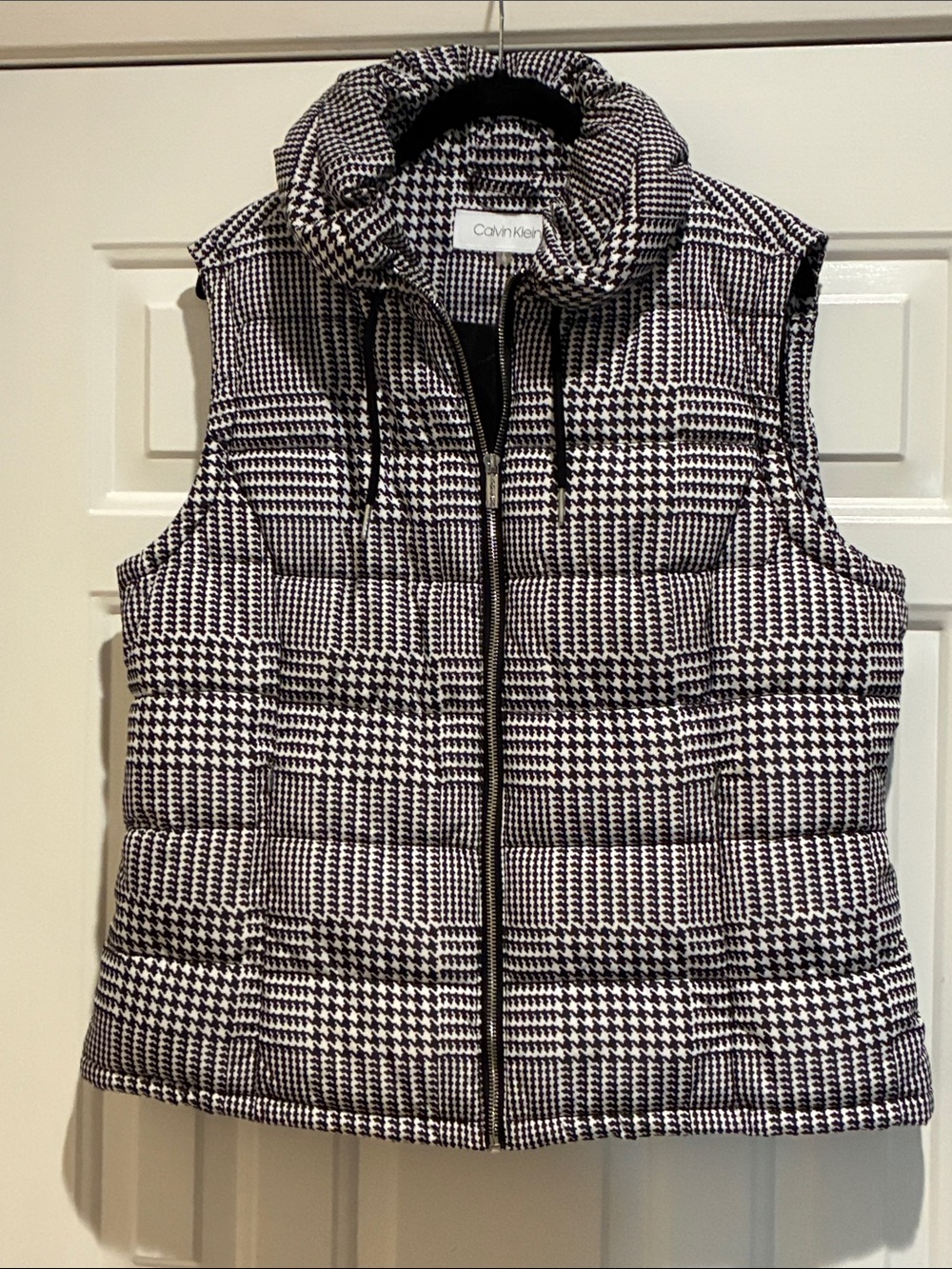 Calvin Klein Black & houndstooth Puffer Vest